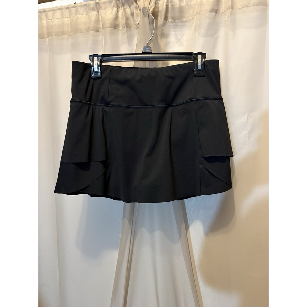 Athleta Momentum Ruffle Skort Black Size M